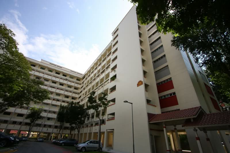 319 Serangoon Avenue 2