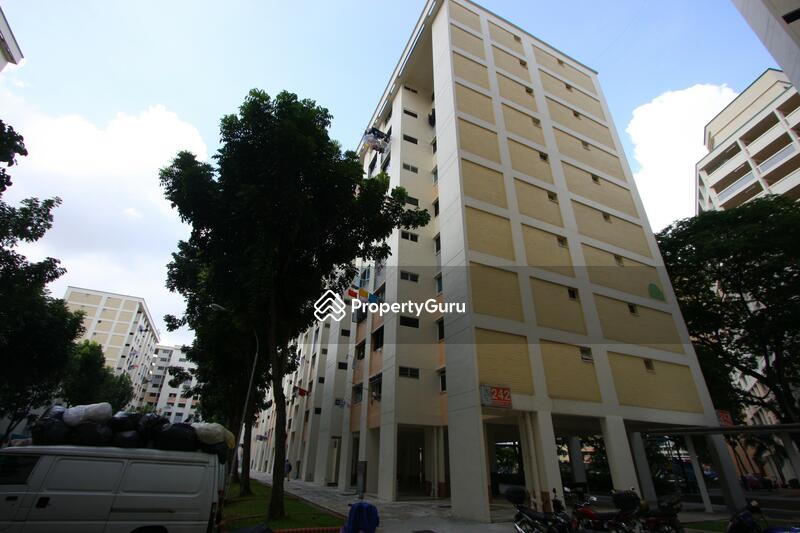 242 Serangoon Avenue 3 #0
