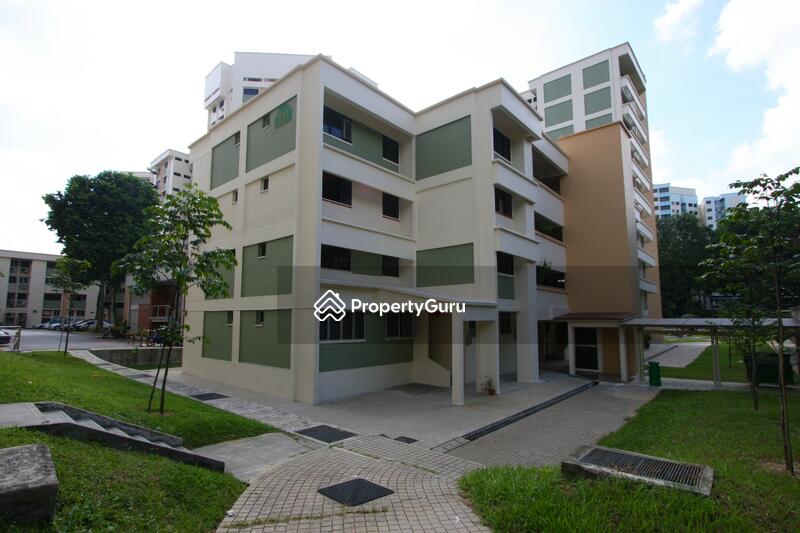 211 Serangoon Avenue 4 #0