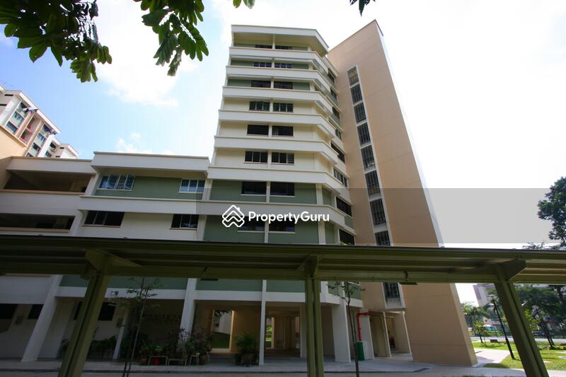 211 Serangoon Avenue 4 #0
