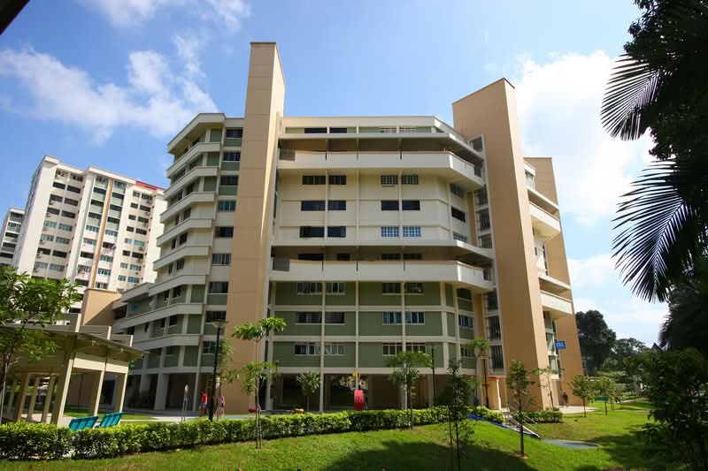 211 Serangoon Avenue 4