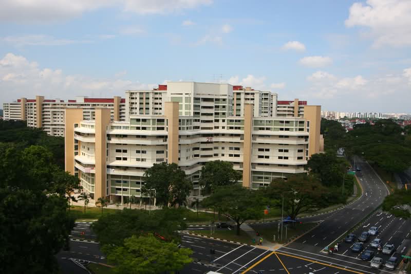 211 Serangoon Avenue 4