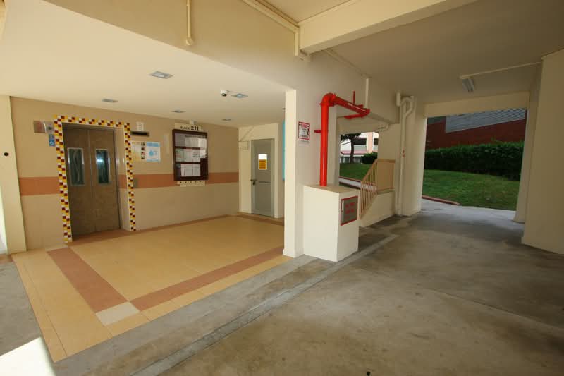 211 Serangoon Avenue 4