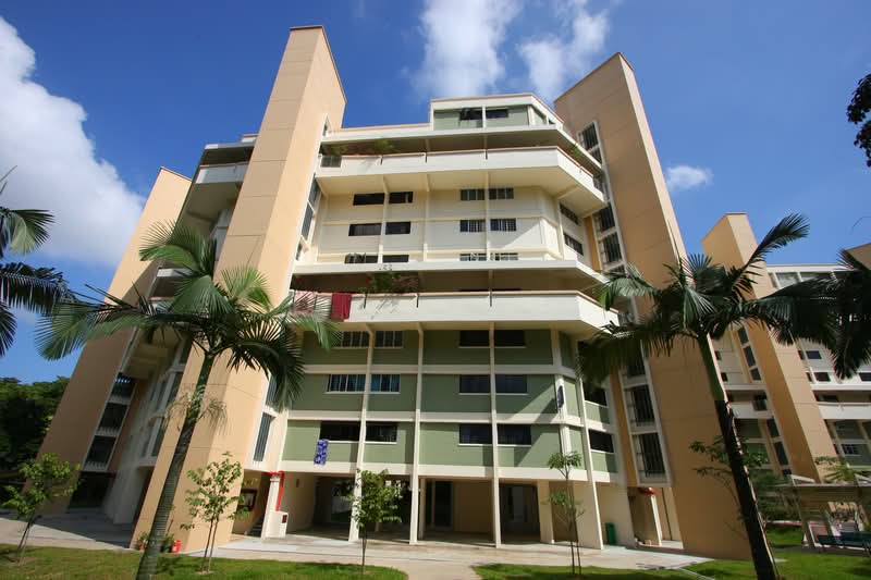 211 Serangoon Avenue 4