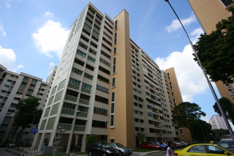 For Rent - 212 Serangoon Avenue 4