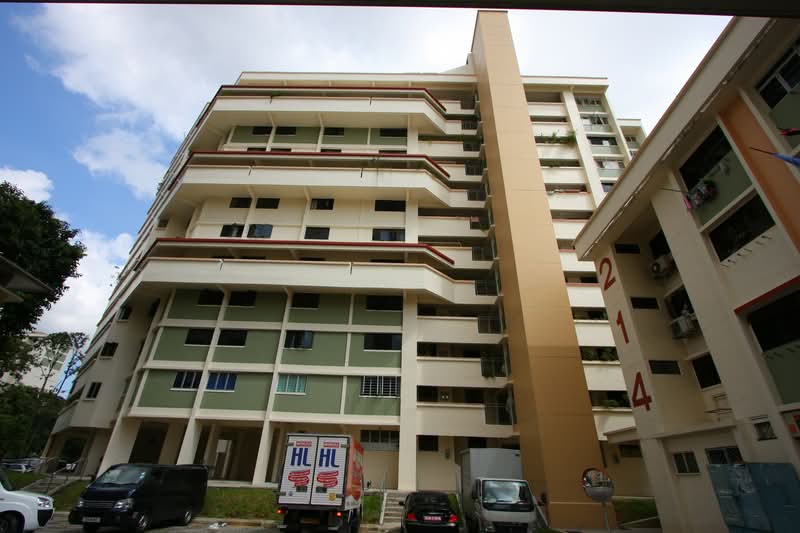 215 Serangoon Avenue 4