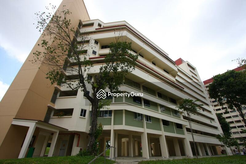For Sale - 215 Serangoon Avenue 4