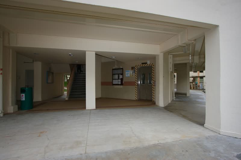 215 Serangoon Avenue 4