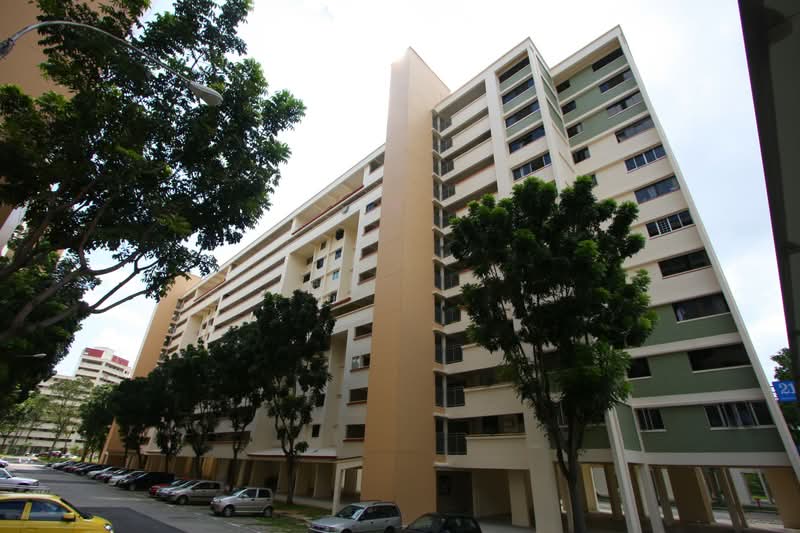 218 Serangoon Avenue 4