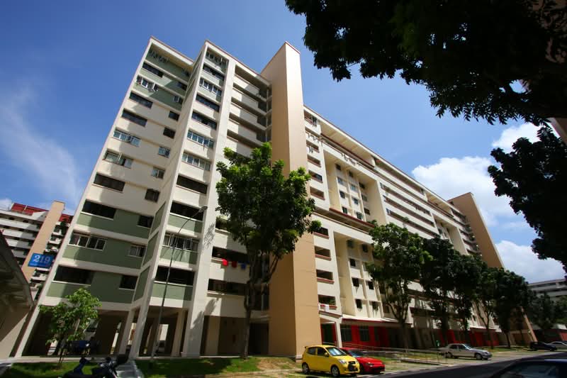 219 Serangoon Avenue 4