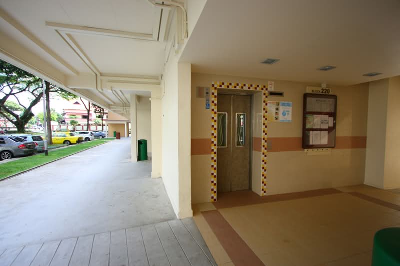 220 Serangoon Avenue 4