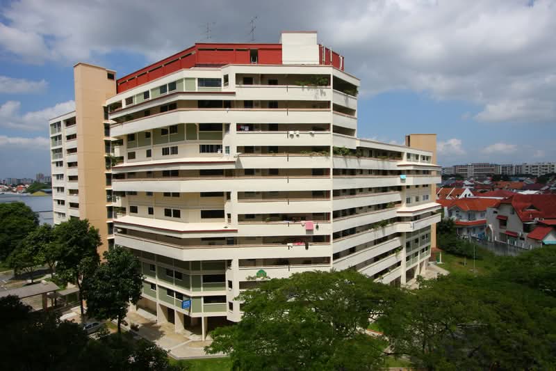 221 Serangoon Avenue 4