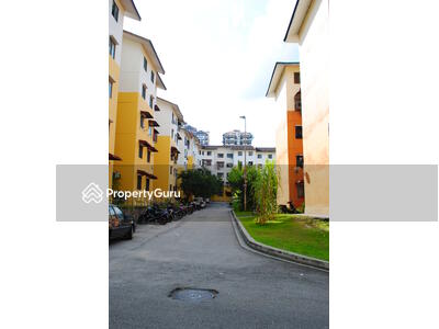 - Pangsapuri Sri Meranti