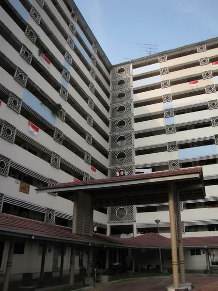 167 Stirling Road, 167 Stirling Road, 2 Bedrooms, 646 sqft, HDB Flat For Sale, by Elaine Ang, 60185042 - PropertyGuru.com.sg