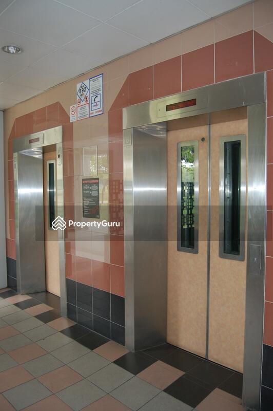 892 Tampines Avenue 8 #0