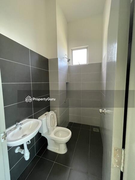 For Rent - TUTA Villa III @ Taman Ungku Tun Aminah