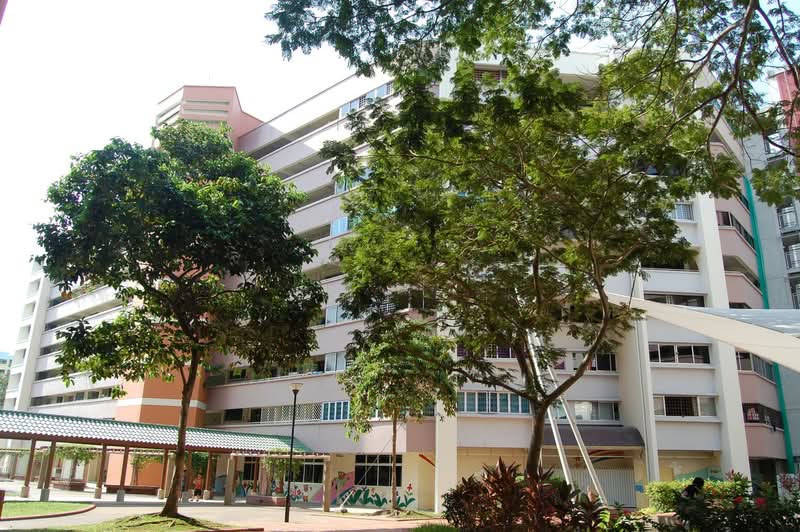 205 Tampines Street 21
