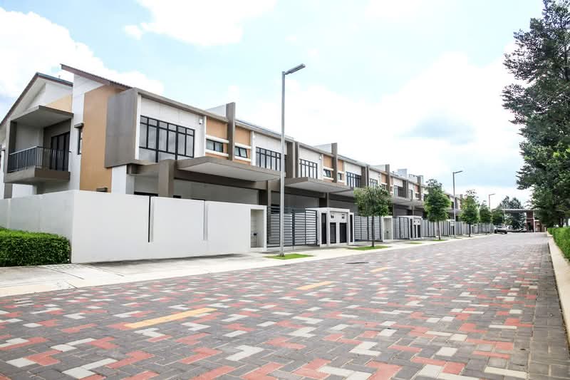 2-storey Terraced House for Rent in 16 Sierra (Puchong) - Toby Tey - PropertyGuru.com.my