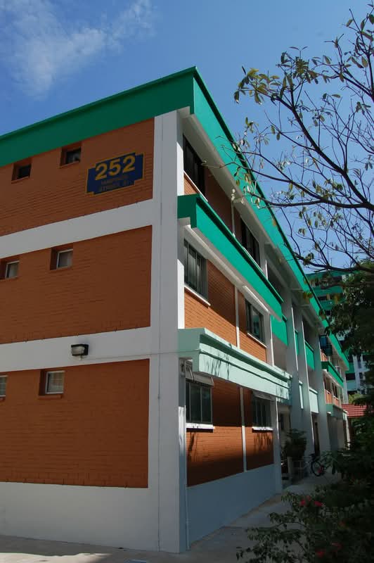 252 Tampines Street 21