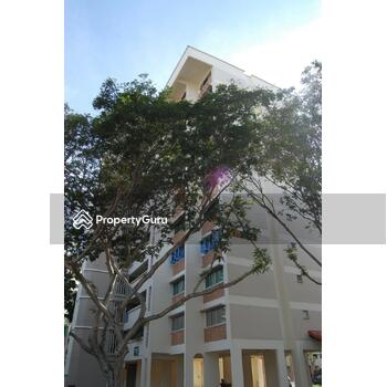 275 Tampines Street 22