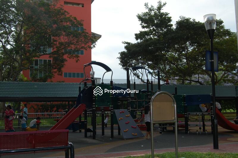 284 Tampines Street 22 #0