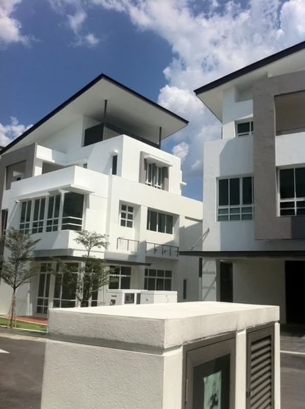 The Grove Waterscape Villas - iProperty.com.my