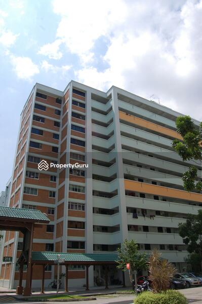 For Rent - 215 Tampines Street 23