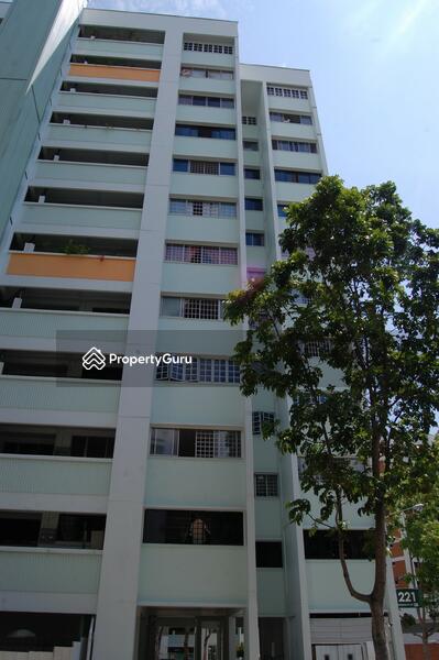 For Rent - 221 Tampines Street 24