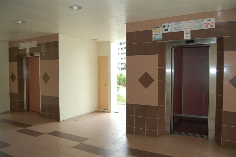 301 Tampines Street 32
