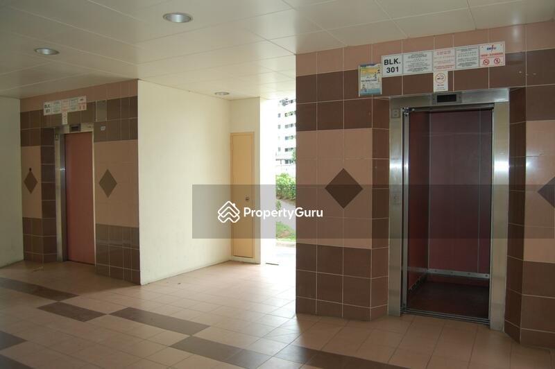 For Rent - 301 Tampines Street 32