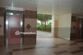 302 Tampines Street 32