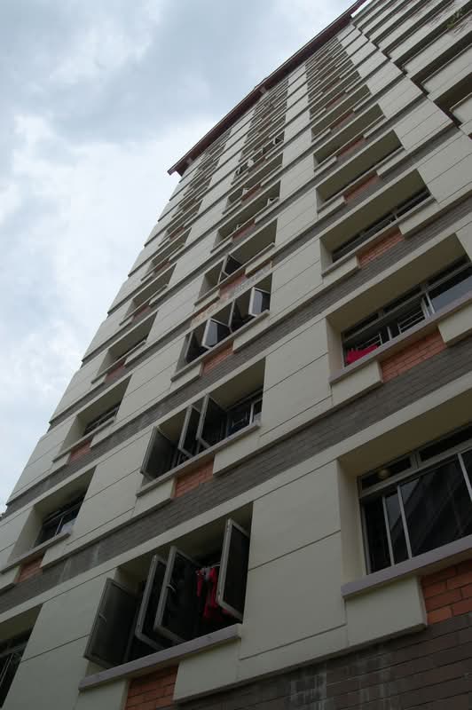 303 Tampines Street 32