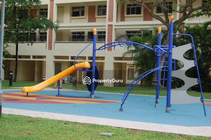 326 Tampines Street 32 #0