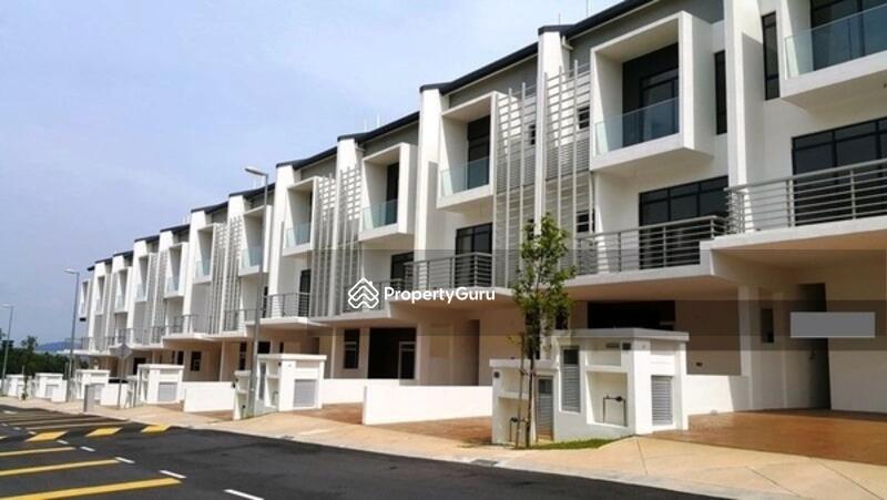 Untuk Dijual - Lake Club Parkhome