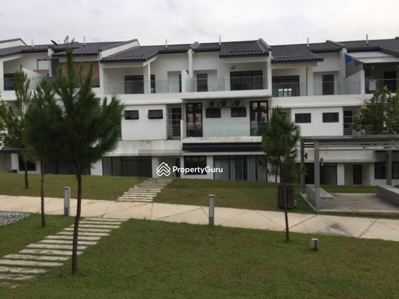 Untuk Dijual - Lake Club Parkhome