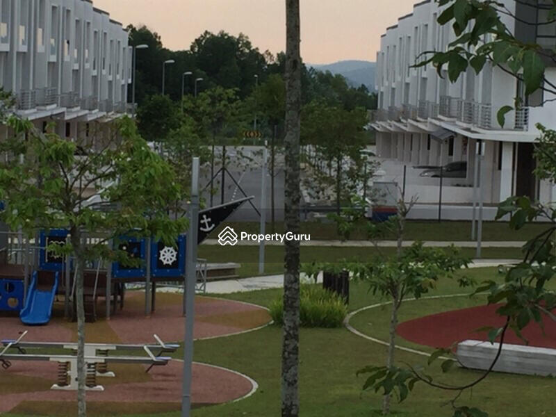 Untuk Dijual - Lake Club Parkhome