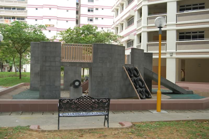 321 Tampines Street 33