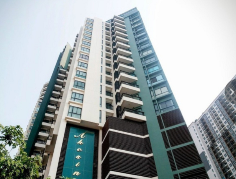 Akesin Place