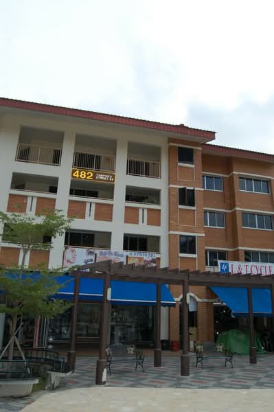 482 Tampines Street 43, 482 Tampines Street 43, 3 Bedrooms, 904 sqft, HDB Flat For Sale, by Jonathan Goh Kai Jie, 500179499 - PropertyGuru.com.sg