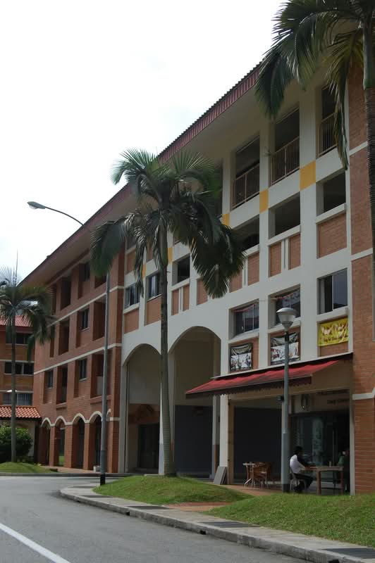 472 Tampines Street 44