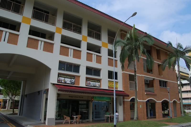 472 Tampines Street 44