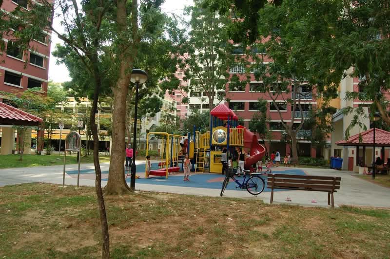715 Tampines Street 71