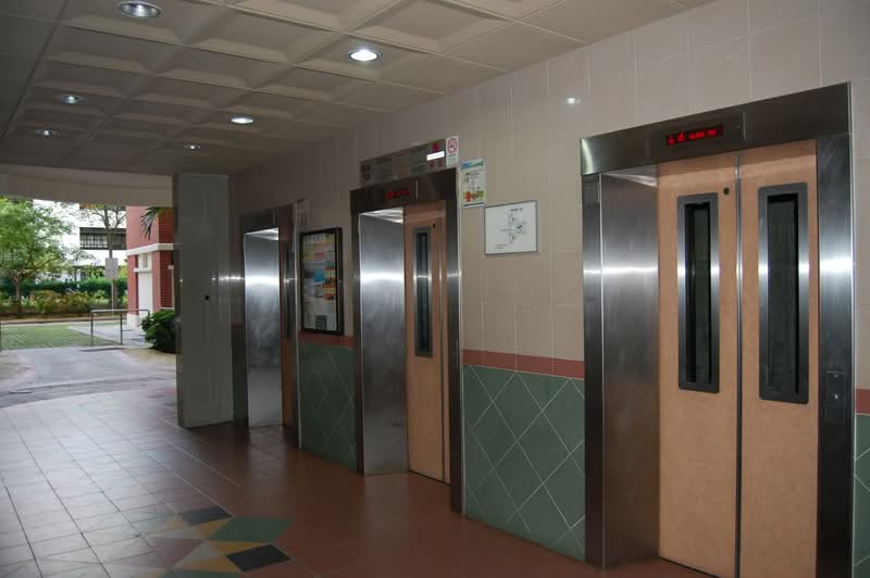 725 Tampines Street 71