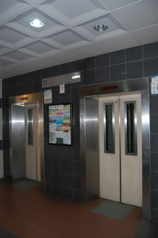 727 Tampines Street 71
