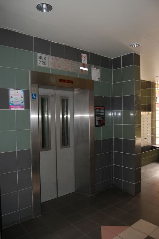 720 Tampines Street 72