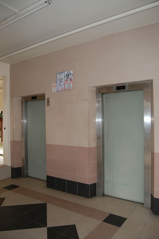 887 Tampines Street 81