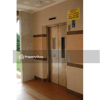 888 Tampines Street 81