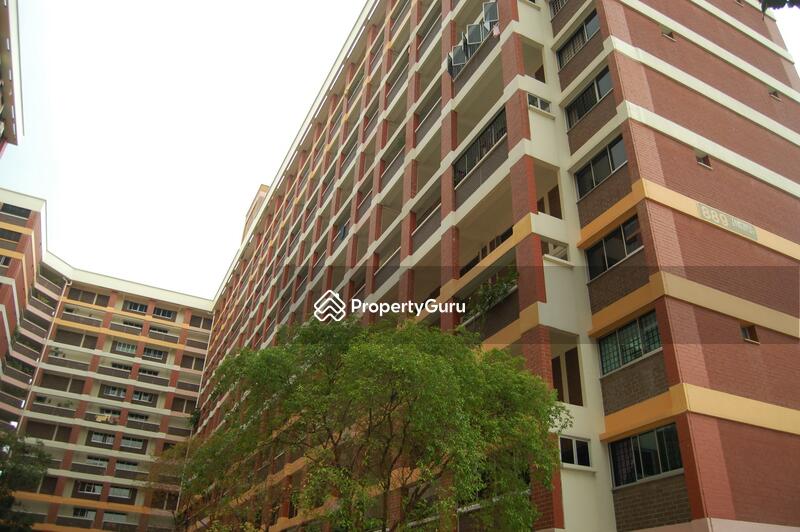 For Sale - 889 Tampines Street 81