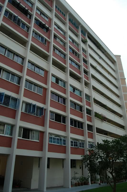 840 Tampines Street 82