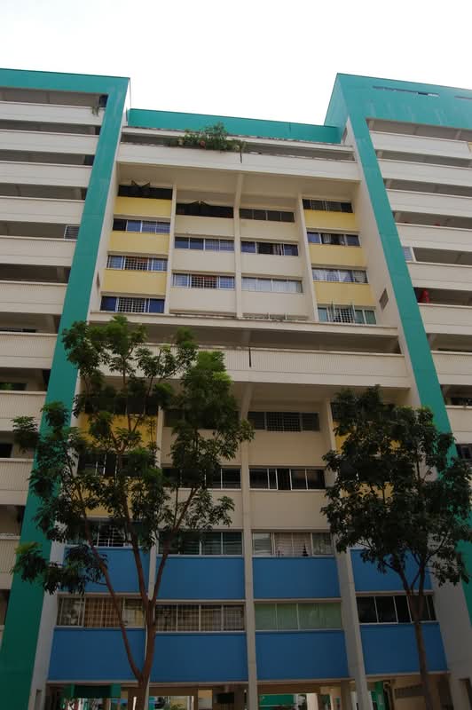 852 Tampines Street 82